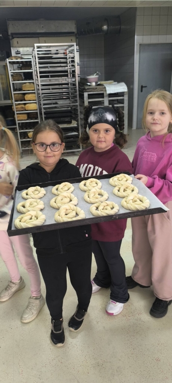 555720652_804044315710477_688542884750766689_n