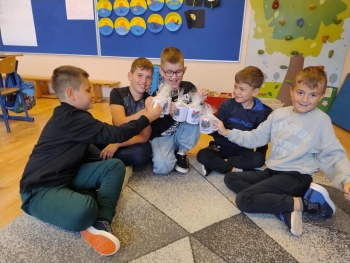 029da44b-1684-4370-b844-bdfcad8783cc