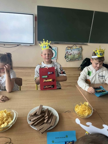 99d0d5fc-2195-471f-a3a9-f03fffd2a10c