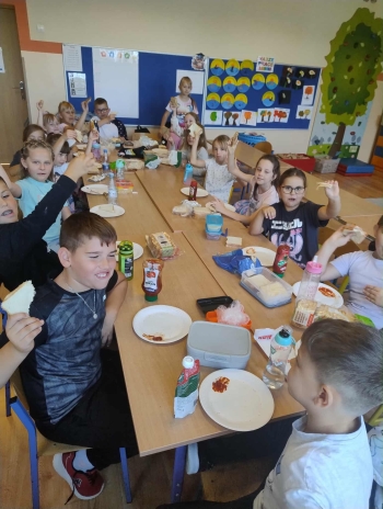 557621137_806630698785172_8633406467215694145_n