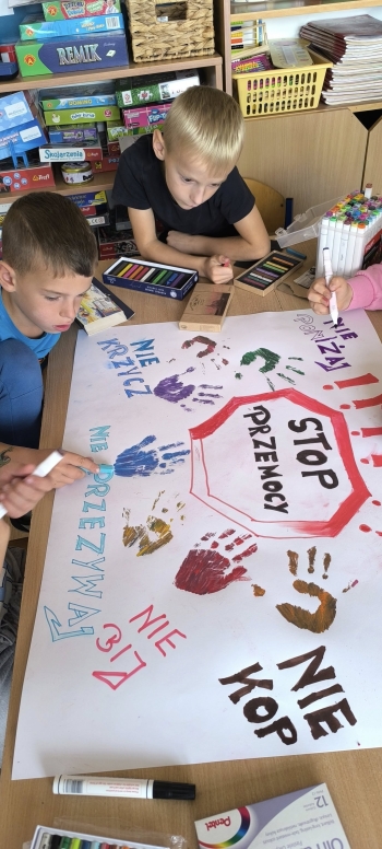 556278509_807440358704206_3894290398599174196_n