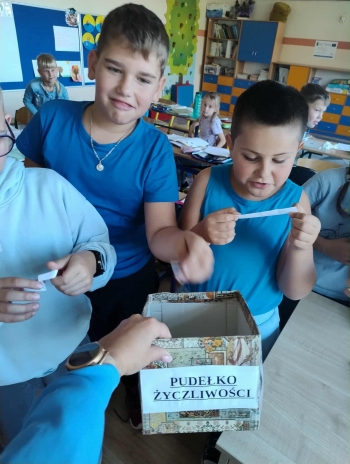 556882755_807441035370805_5303853378753721416_n