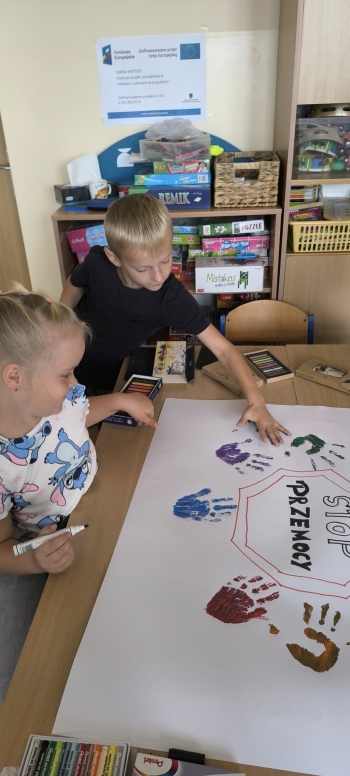 557610713_807439975370911_6612351294136343779_n