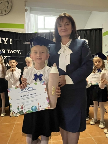 572080747_830721353042773_6784750627979494436_n