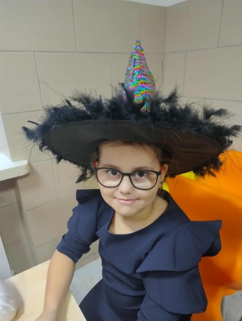 589063075_852535424194699_5695458747674538873_n