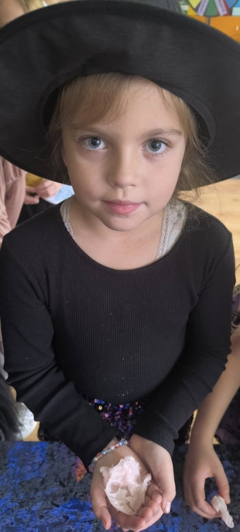 589350140_852540170860891_4583368671111324126_n