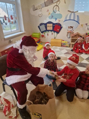 595764447_859033140211594_3918876740262622897_n