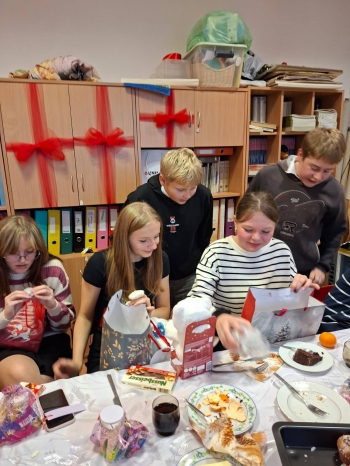 600576014_869258465855728_4467046094055508141_n