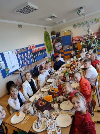 600961283_869261375855437_2601986264937611643_n