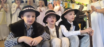 600352695_869267359188172_7836135469645842179_n