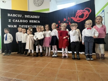 631680761_911828681598706_6630335098457663819_n