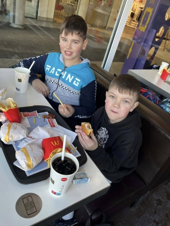 633448304_915224104592497_21049282436404932_n