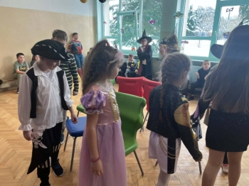 634958902_916126421168932_1279674150719714620_n