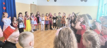 635330502_916125471169027_3648074263702966776_n