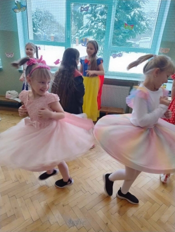 636875969_916126841168890_3722958444006177759_n