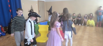 636995440_916129724501935_5965893670916901789_n