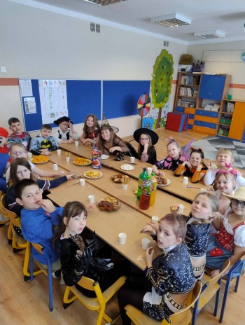 637696779_916126174502290_7943530536263306607_n