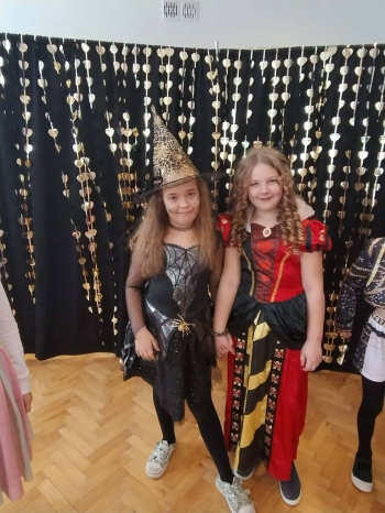 637750834_916126031168971_5772186067445692656_n