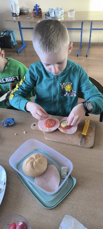 645212761_929211703193737_3306349252256788909_n