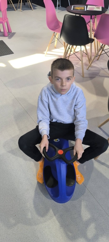 657214392_946715931443314_4611071834849780478_n