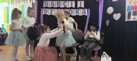 Dzień Babci i Dziadka 2025