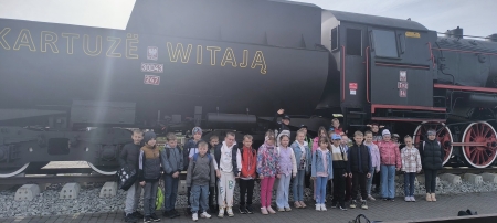 Wycieczka klas II i III do Muzeum Kaszubskiego w Kartuzach