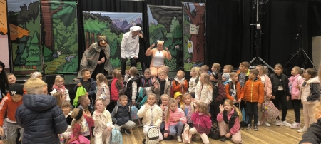 Edukacyjna wycieczka klas I–III do Sierakowic