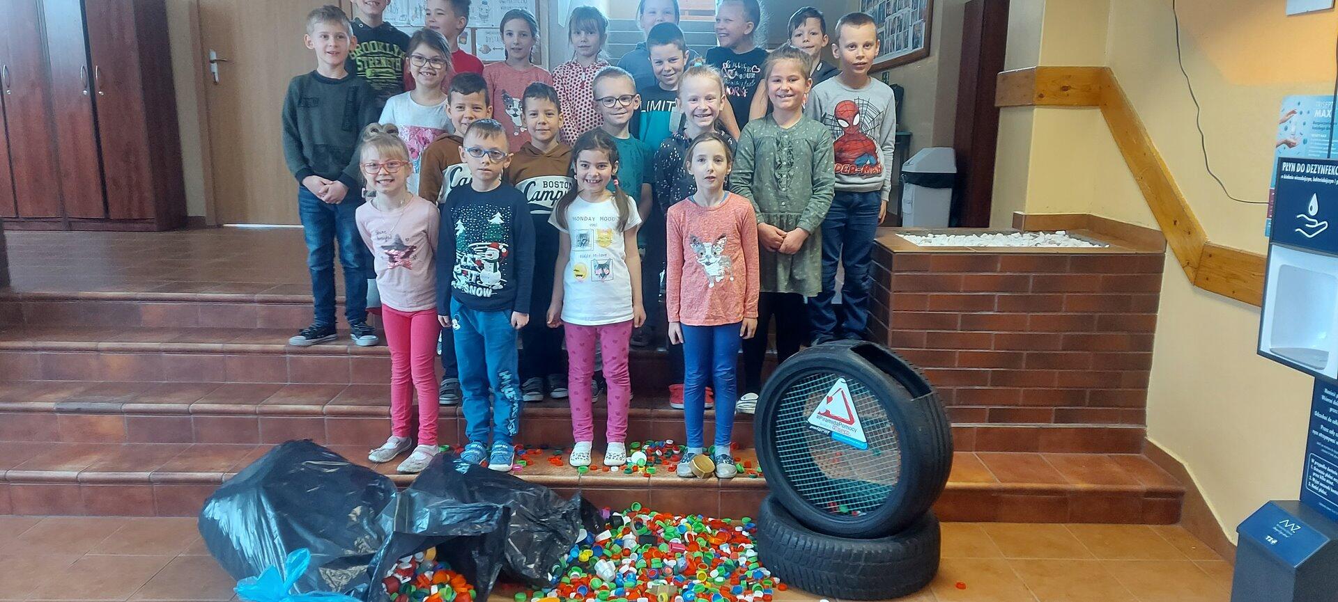 Kolejna góra nakrętek!