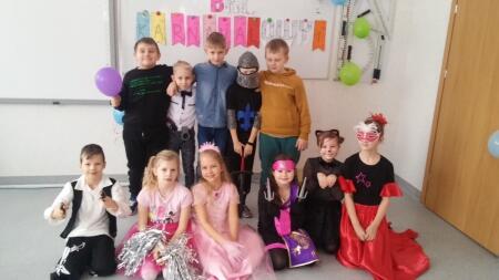 Bal Walentynkowo - Karnawałowy kl. 3:)