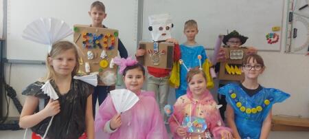 POKAZ MODY EKO TRZECIOKLASISTÓW