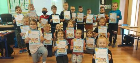 ŚLUBOWANIE PIERWSZOKLASISTÓW NA CZYTELNIKÓW