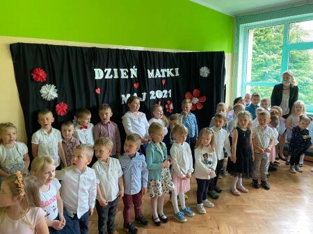 Uroczystość ''Dnia Matki'' w Przedszkolu:)