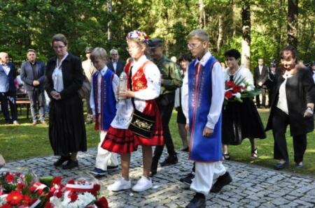 Kartuzy/Las Kaliski. Obchody Dnia Weterana Walk O Niepodległość. „Jesteśmy, Aby ...