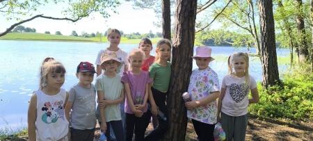 Wycieczka przyrodniczo - rekreacyjna uczniów kl.2 do Nowej Huty 
